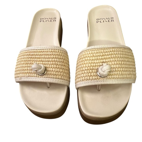 Donald J Pliner Women's Sz. 8 Farrah‎ Platform Sandal In Platino - Picture 2 of 7